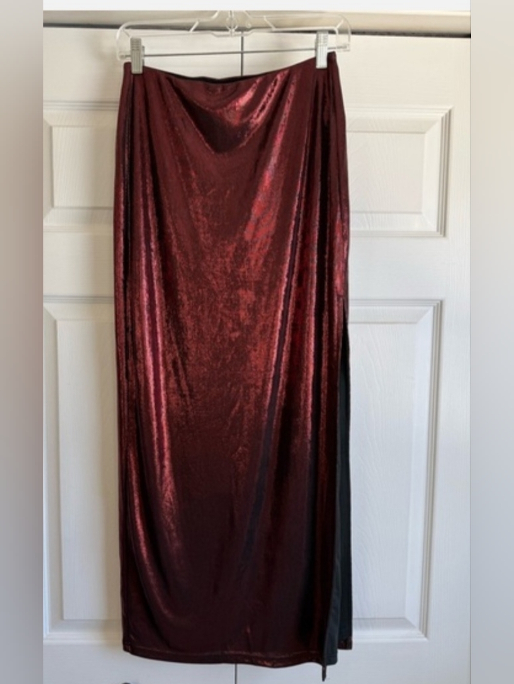 JoJoX Cupshe Deep Red Wine Metallic Maxi Skirt - Picture 4 of 8